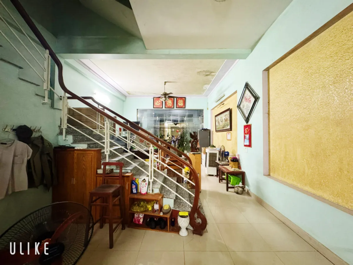 Bán nhà mặt phố Lê Lai 2 căn liền kề tổng mặt tiền 9.5m - trung tâm, kinh doanh cực đẹp