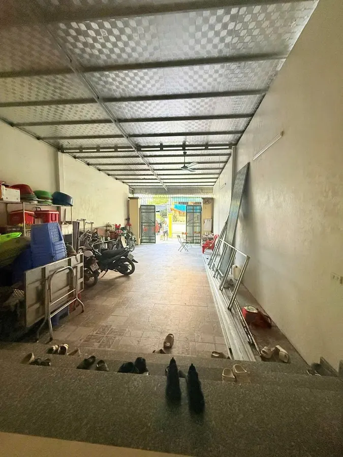 Bán nhà 2 tầng 150m² mặt tiền 5.3m ở Quảng Thịnh - nhà đẹp mới xây năm 2022