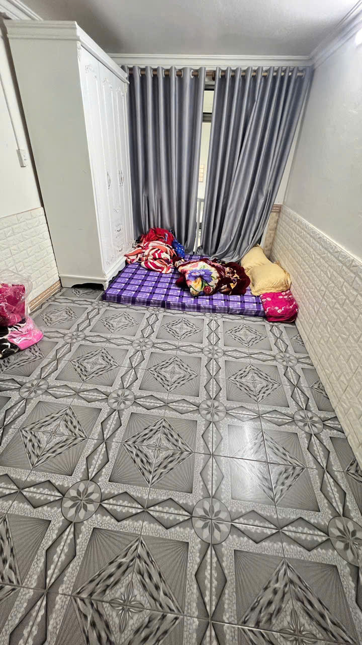 Bán nhà 2 tầng gần trục chính Tống Duy Tân - phường Ba Đình, chỉ 1,7 tỷ