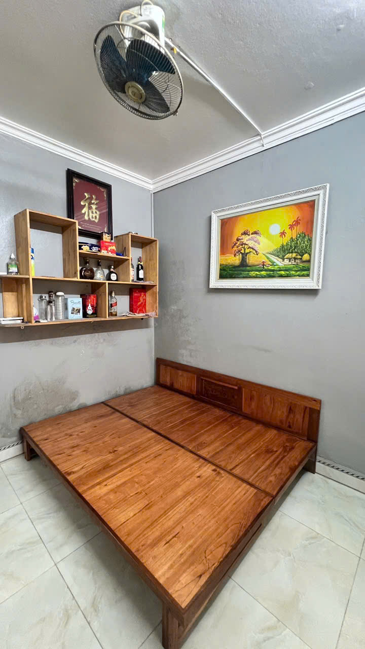 Bán nhà 2 tầng gần trục chính Tống Duy Tân - phường Ba Đình, chỉ 1,7 tỷ