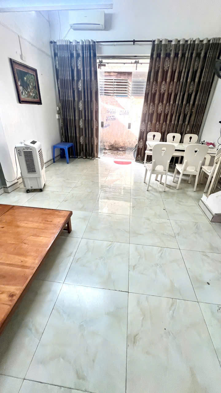 Bán nhà 2 tầng gần trục chính Tống Duy Tân - phường Ba Đình, chỉ 1,7 tỷ