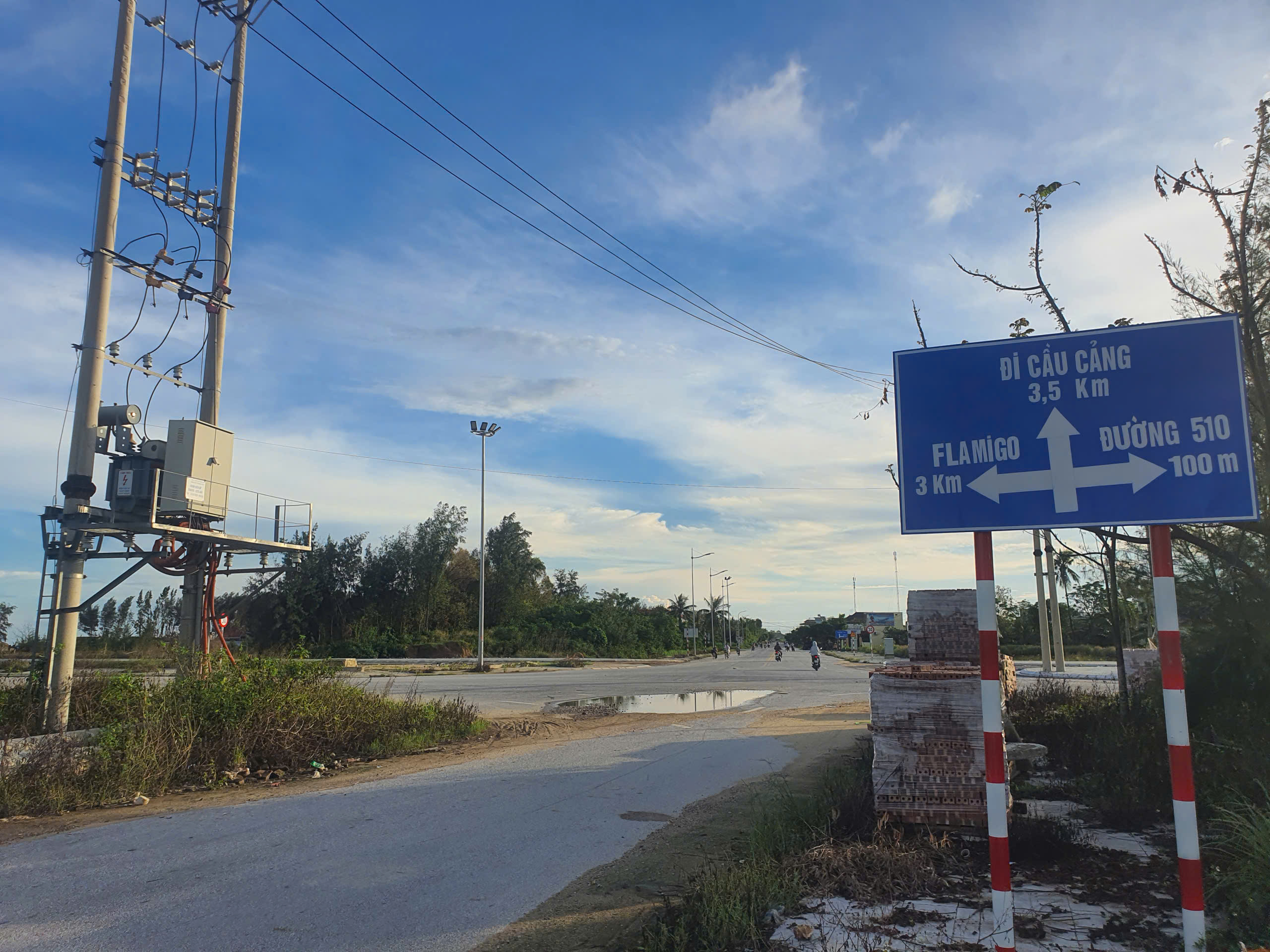 Bán lô đất biển gần flamingo Hải Tiến - 150m2 (6x25m) - đường và vỉa hè 17,5m cực đẹp