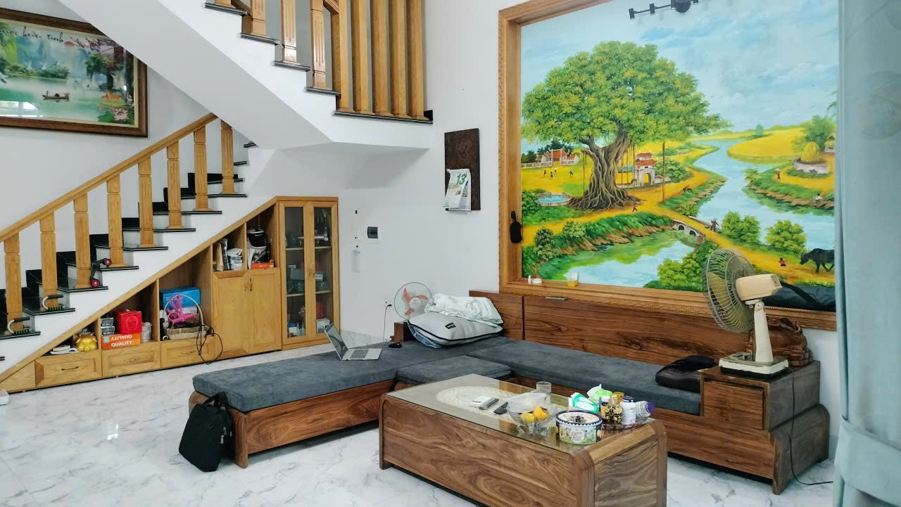 Bán nhà 2,5 tầng gần mặt bằng Hồ Sen và trường chuyên Lam Sơn