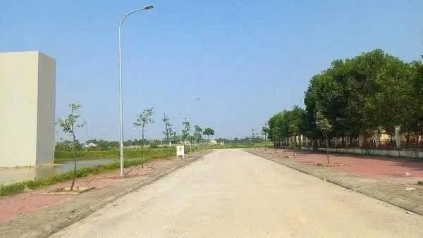 Bán lô đất vuông 137m² mặt tiền 5,5m - trung tâm xã Đông Tiến, huyện đông sơn - giá chỉ nhỉnh 1 tỷ