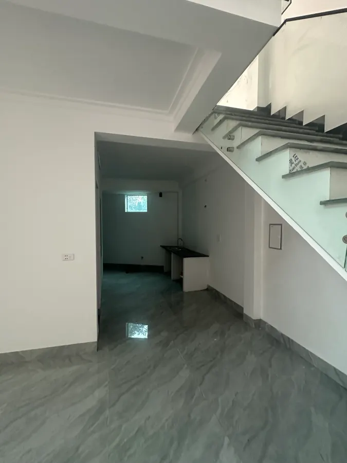 Nhà 2 tầng 2 mặt tiền gần hồ sen chỉ 1,9 tỷ - full công năng, ngõ ô tô lùi tận cửa