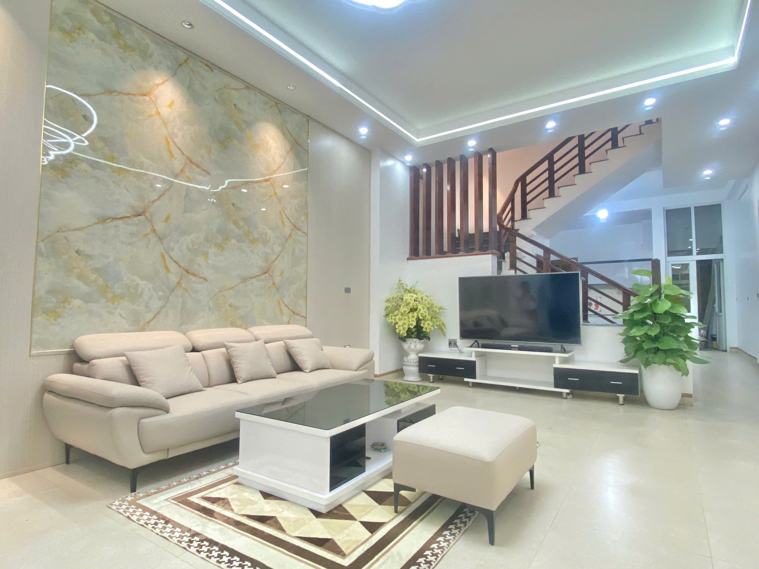 Nhà đẹp Thanh Hóa - 4 tầng MB530 (Đông vệ cũ)