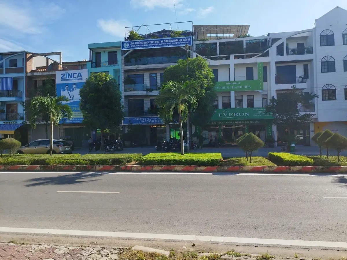 Bán nhà thô 4 tầng 105m² mặt tiền 5m - trục chính Trịnh Kiểm - Núi Long | mặt phố kinh doanh siêu hiếm