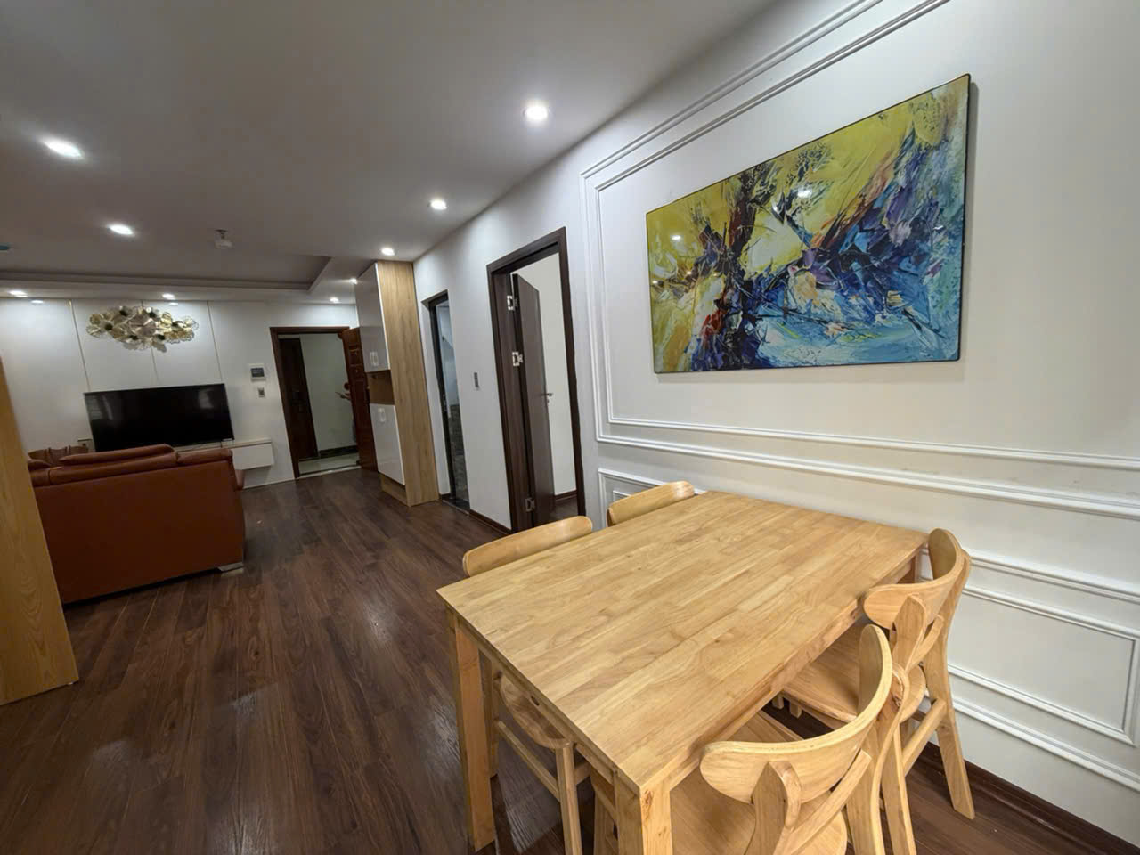 Bán căn hộ ruby - 3 ngủ, full nội thất đẹp, view thoáng, nhỉnh 2xxx