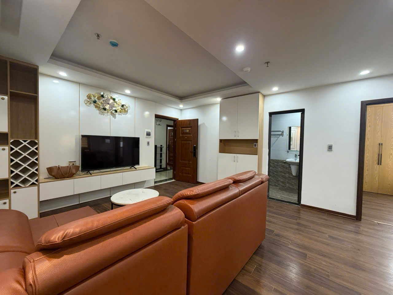 Bán căn hộ ruby - 3 ngủ, full nội thất đẹp, view thoáng, nhỉnh 2xxx