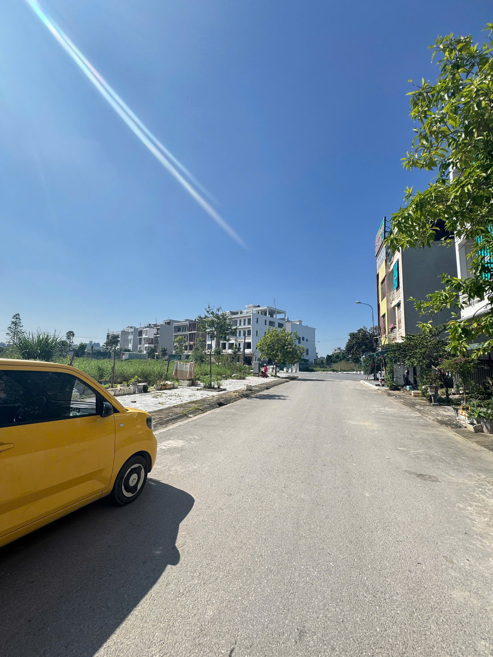 Bán lô đất kinh doanh tốt mặt bằng vườn bia - trục chính đẹp, phong thủy sạch sẽ