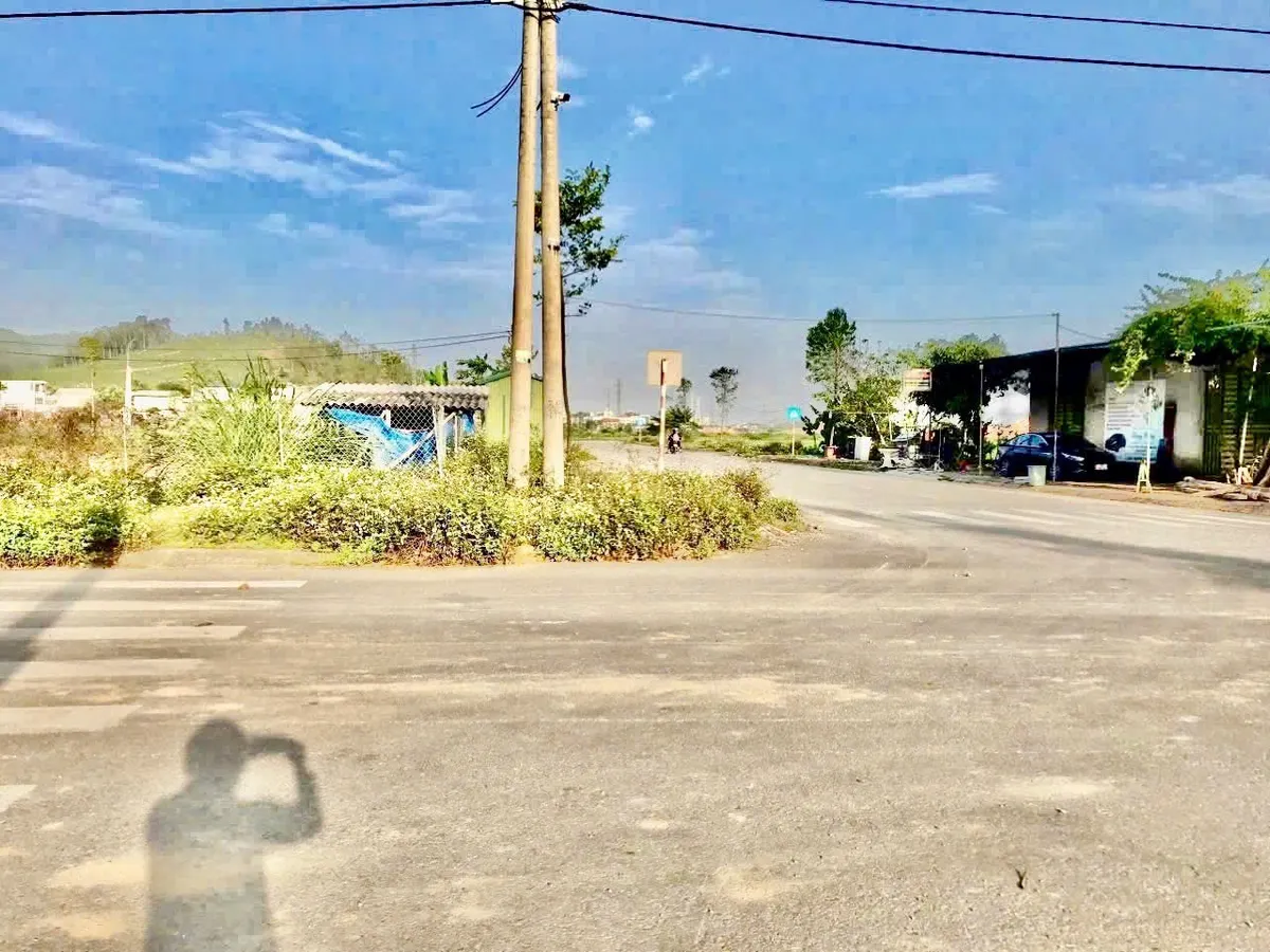 Bán lô đất đầu ve d14 mbqh 2742 gần trung tâm hành chính Rừng Thông Đông Sơn