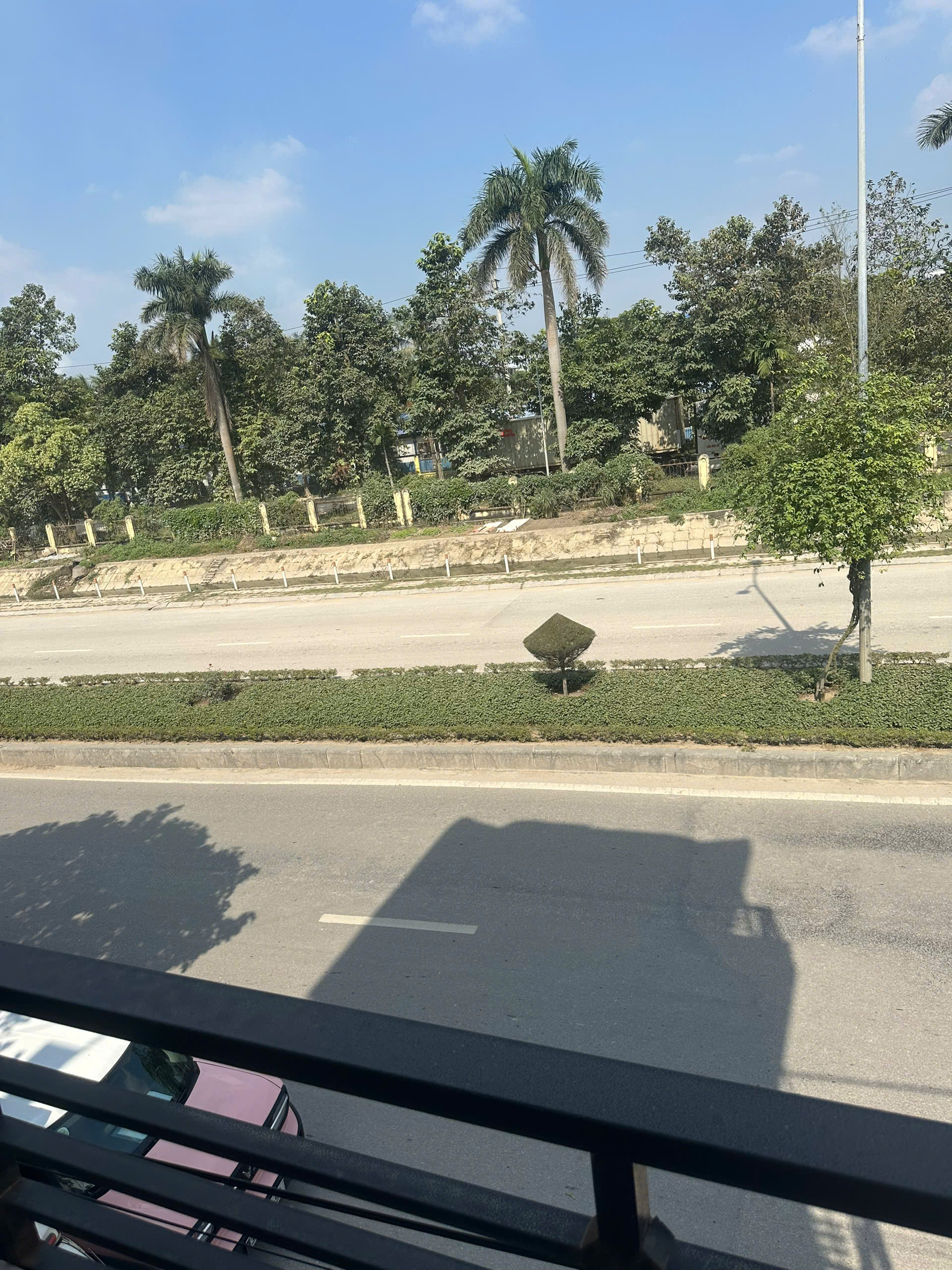 Nhượng nhà 2,5 tầng 98m² trục chính Quốc Lộ 47 Lễ Môn - mặt tiền 4,02m thuận kinh doanh