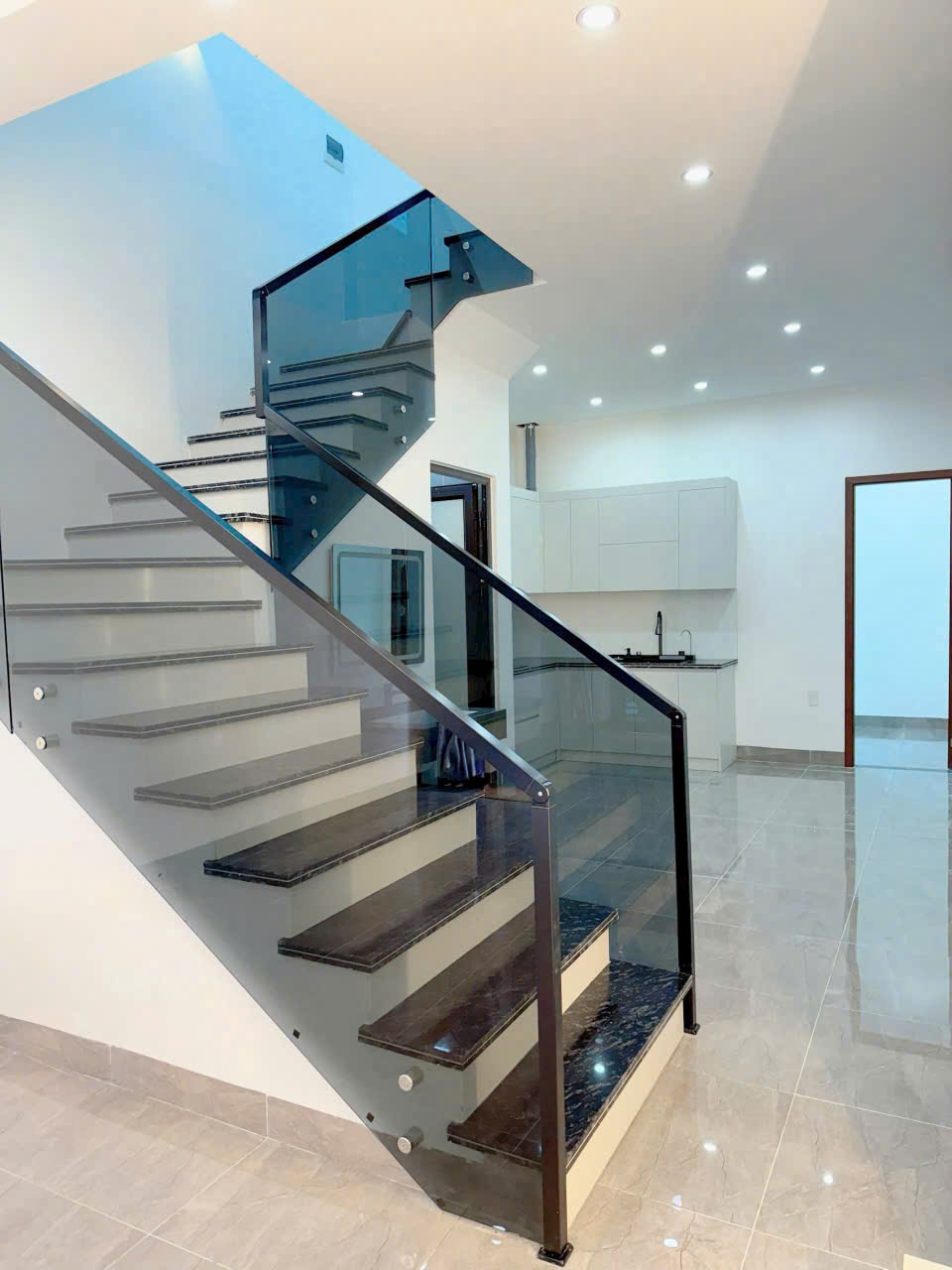 Cần bán nhà mặt đất mới xây tại đông tác, thanh hoá