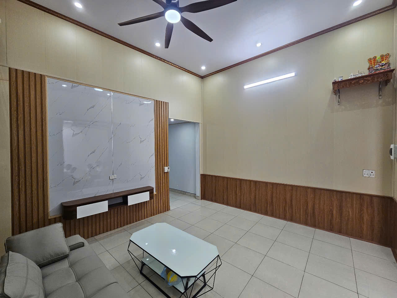 Bán nhà đẹp mới tinh thơm mùi sơn tại Đông Tác - đông thọ - gần BV Hợp Lực, chỉ 1,9 tỷ