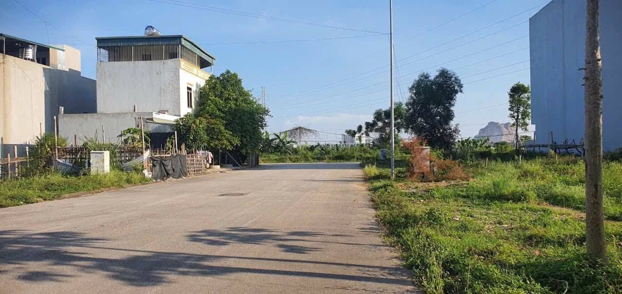 Bán lô đất tái định cư Mbqh 1606 Núi Long - dt 75m², mt 5m - vị trí đẹp gần Trịnh Kiểm