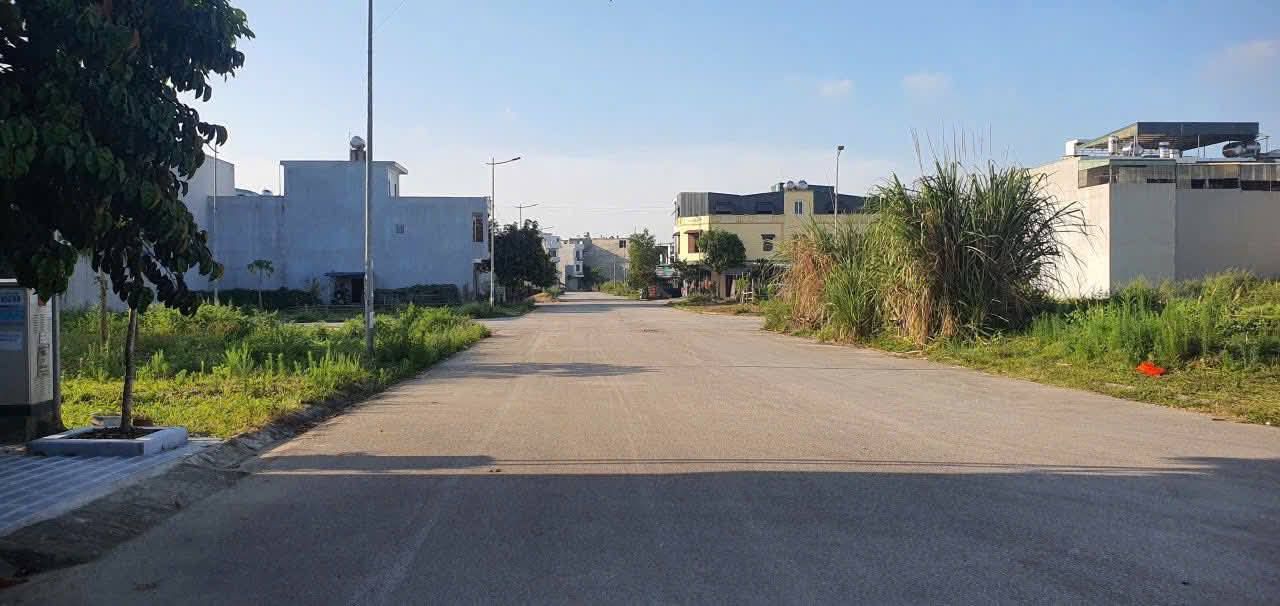 Bán lô đất tái định cư Mbqh 1606 Núi Long - dt 75m², mt 5m - vị trí đẹp gần Trịnh Kiểm