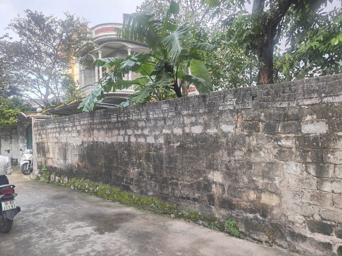 Bán đất trung tâm Phú Sơn - sát mặt bằng Vườn Bia - diện tích 116,8m², mt 6m