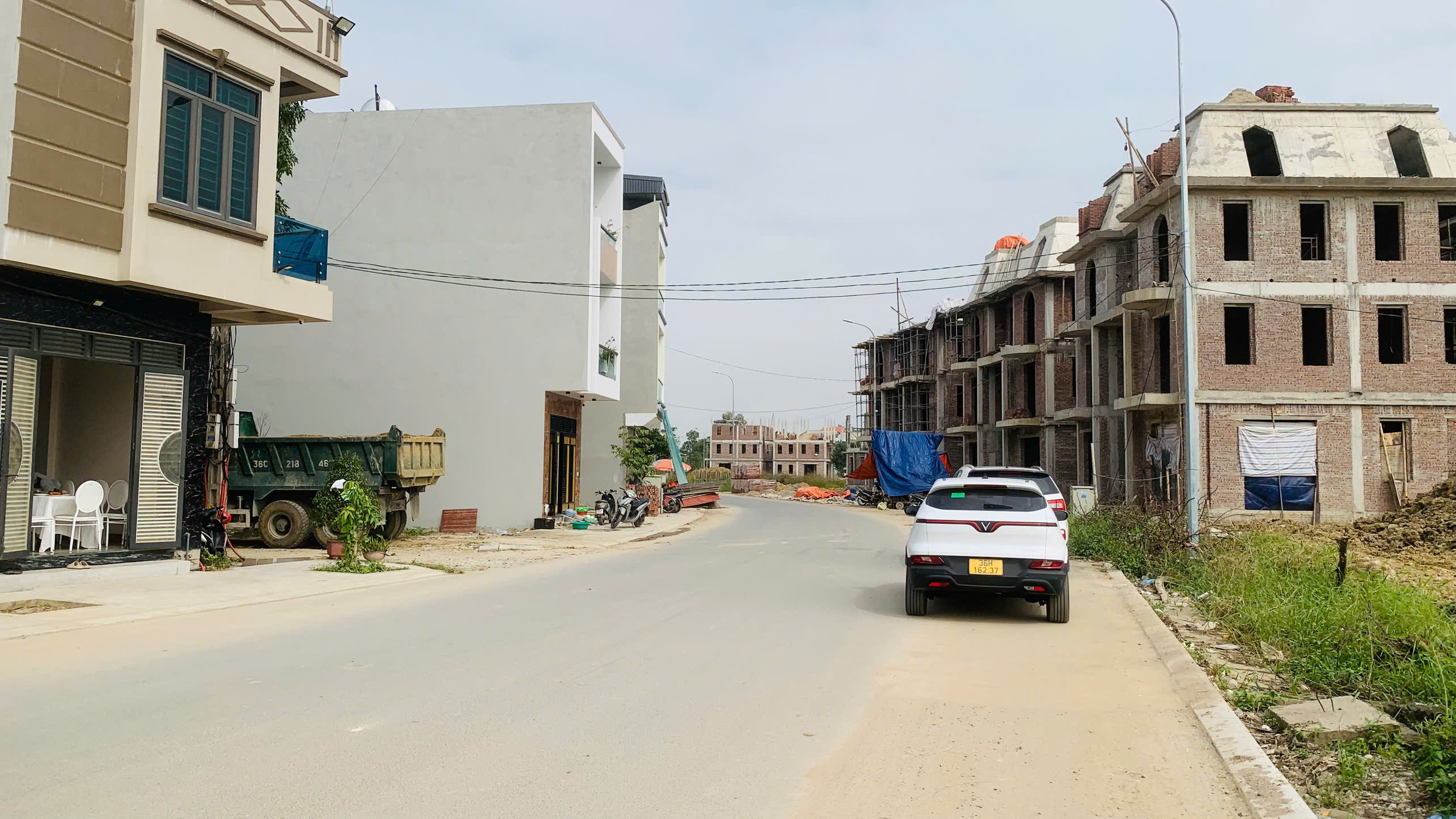 Đất gần công viên nước Đông Hương - 50,6m2, mặt tiền 4,6m, ngõ ô tô, giá tầm 1,2xx tỷ