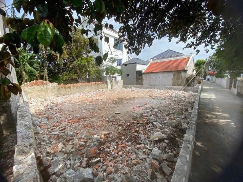 580 triệu có lô đất phường Đông Quang - 82m², đường ô tô thông tứ phía, mặt tiền 5m vuông vắn