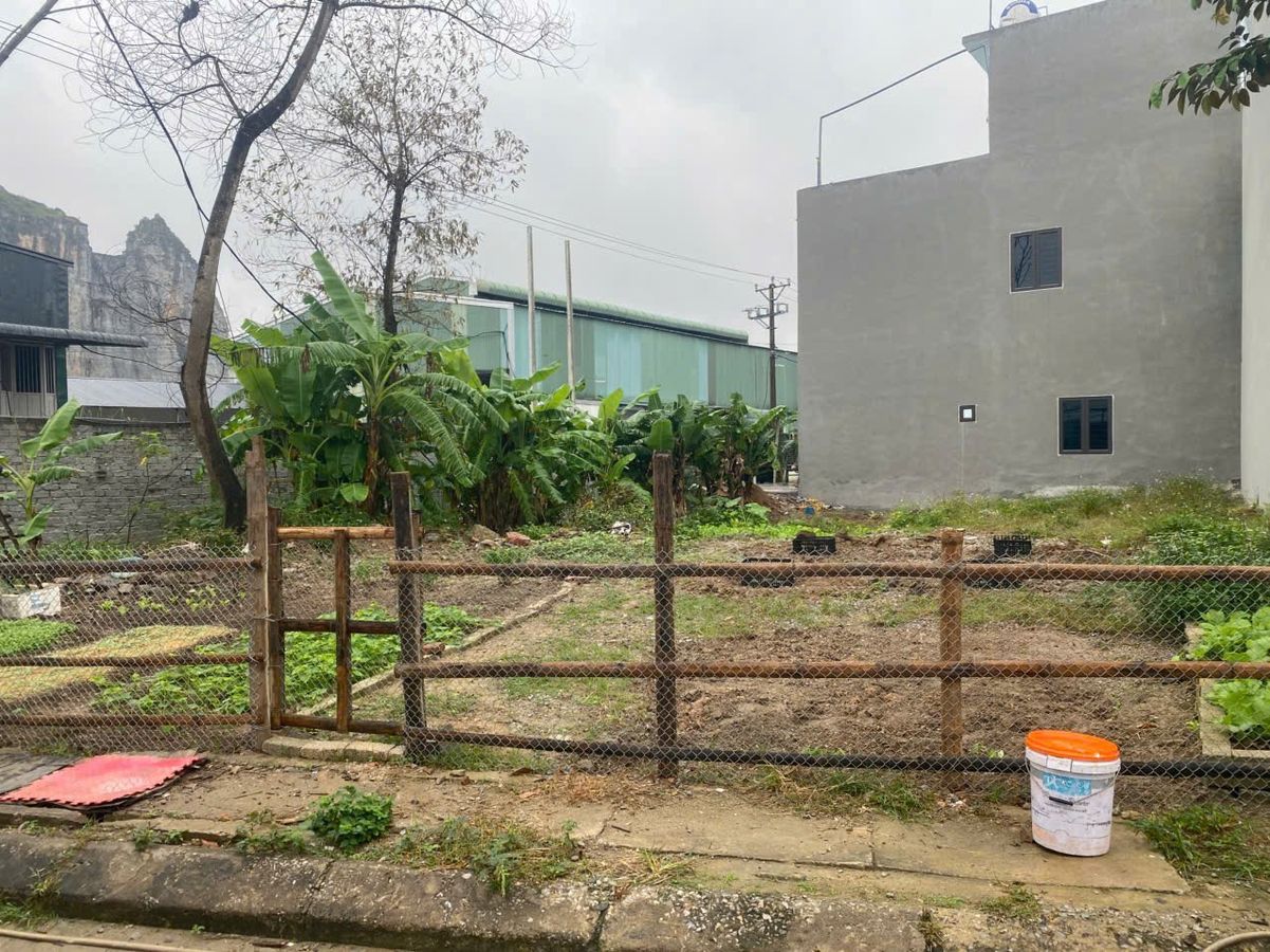 Bán lô đất mb 18 khu đô thị An Hoạch - 102m², hướng Đông Nam, lưu không rộng hiếm có