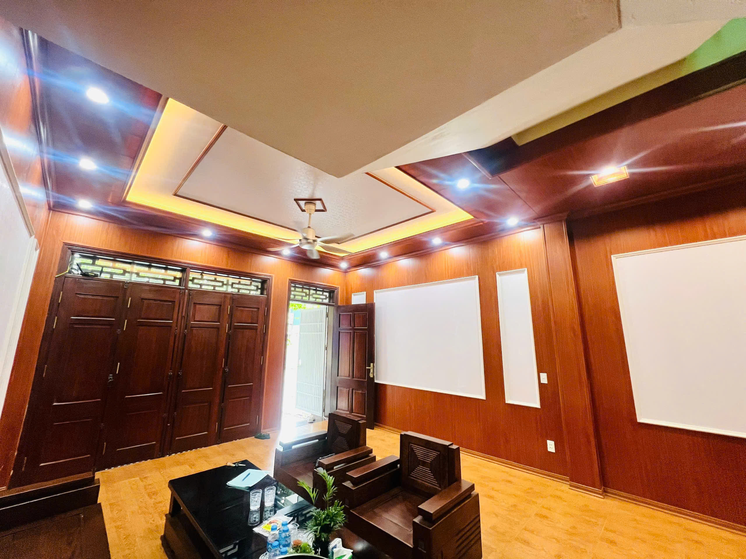 Bán nhà 3 tầng mbqh 1245 Đông Thọ - 83m², áp ve thoáng, trung tâm tp Thanh Hóa