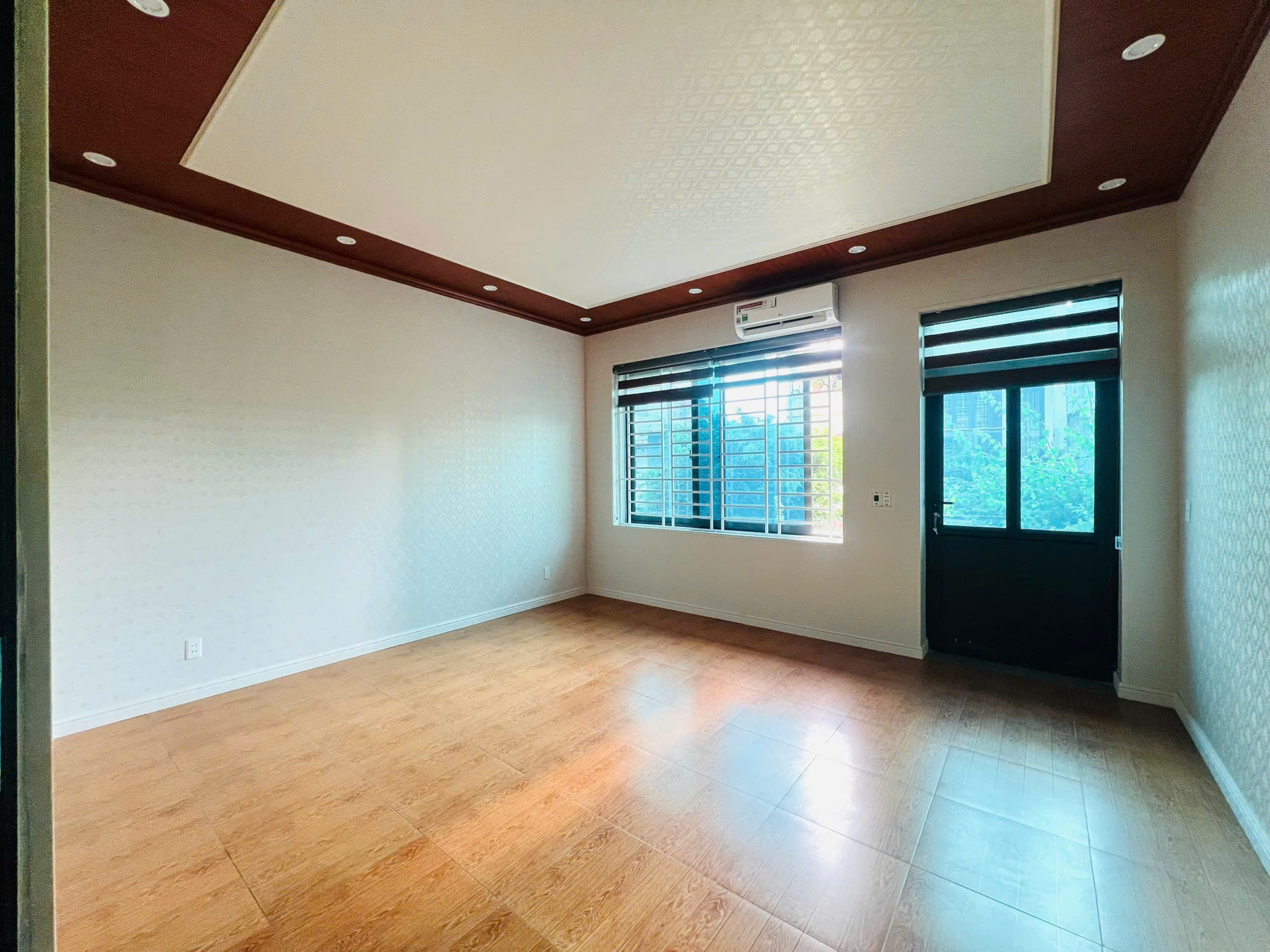 Bán nhà 3 tầng mbqh 1245 Đông Thọ - 83m², áp ve thoáng, trung tâm tp Thanh Hóa