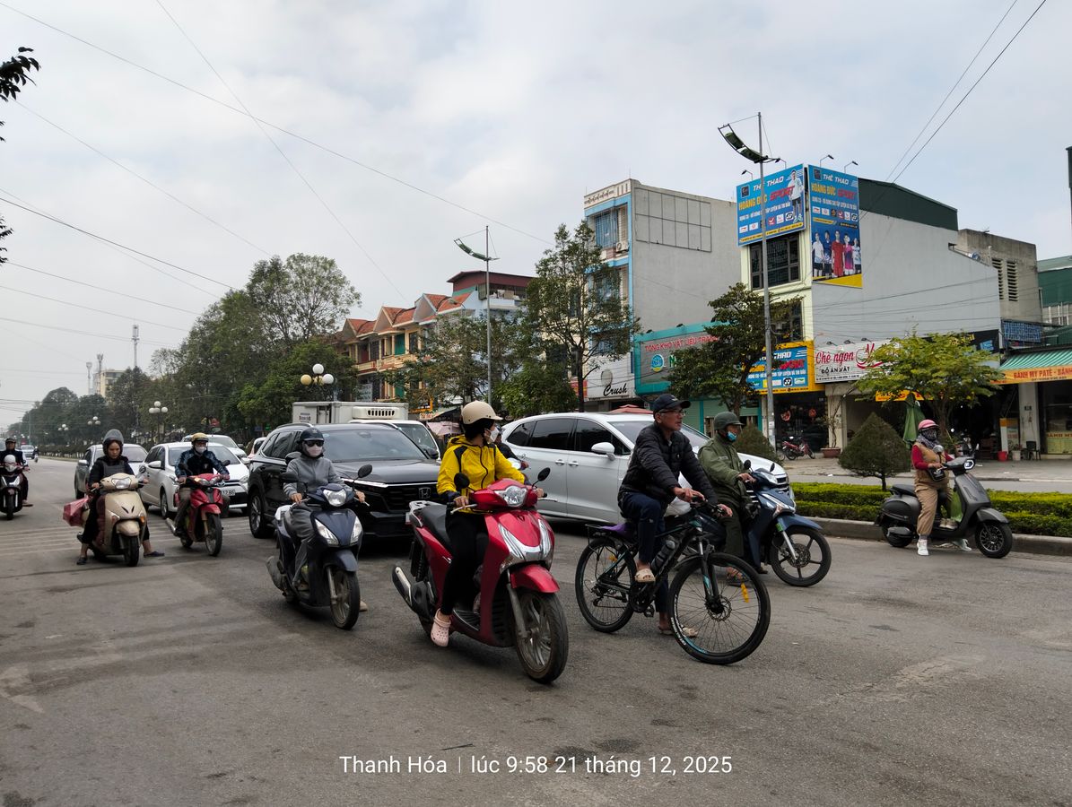 Bán lô đất mặt đường đôi chợ đầu mối Đông Hương - mbqh 89 phố Nguyễn Duy Hiệu, đang có dòng tiền
