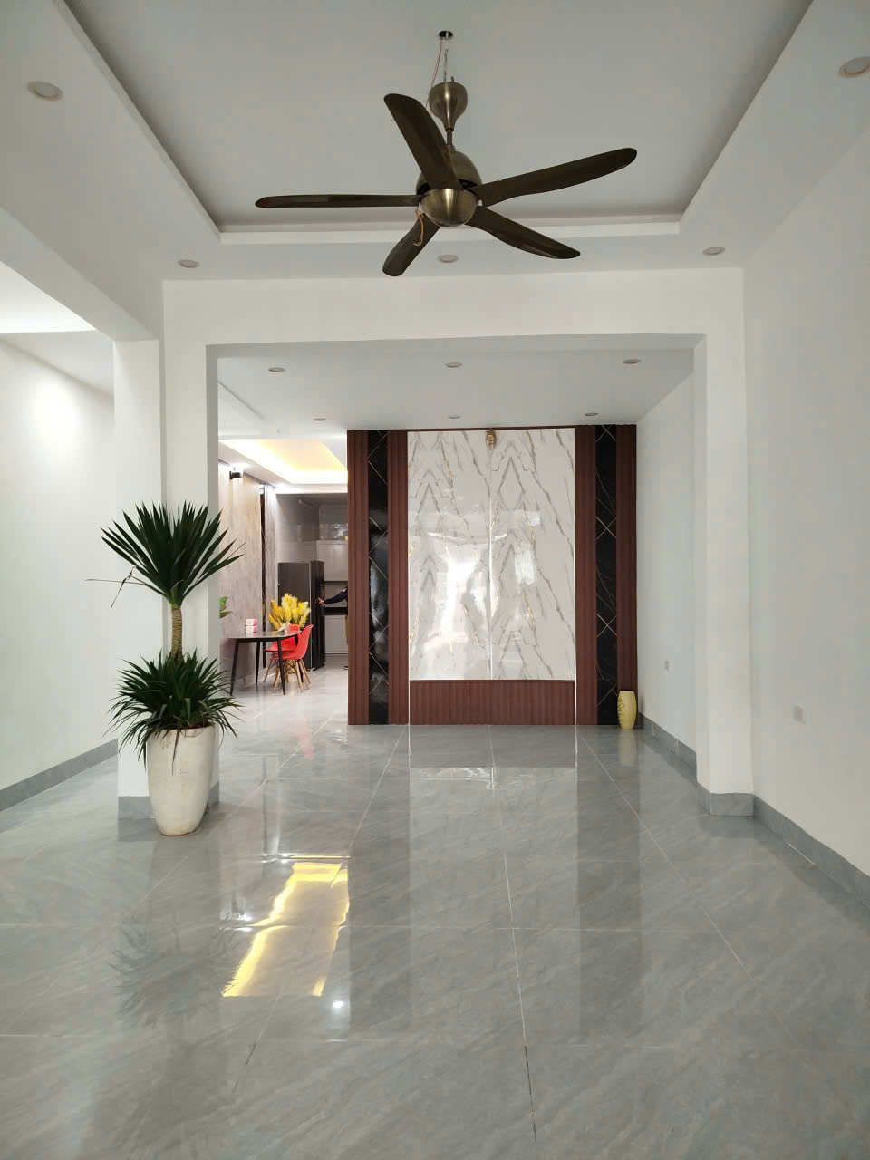 Bán nhà 2 tầng gần đường thành thái phường Đông Thọ, đường rộng hai xe tránh, diện tích 80m²