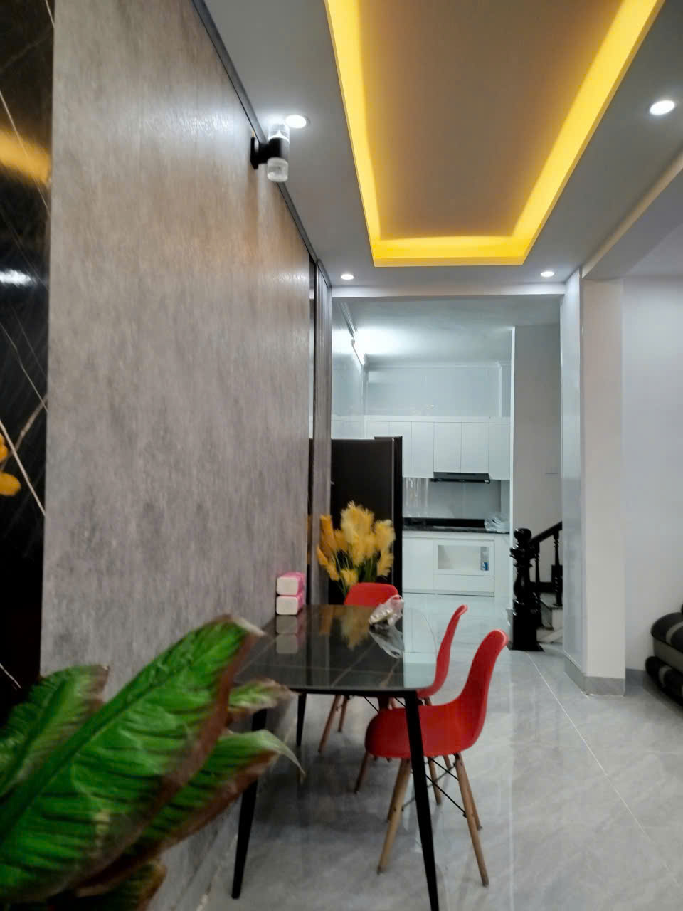 Bán nhà 2 tầng gần đường thành thái phường Đông Thọ, đường rộng hai xe tránh, diện tích 80m²