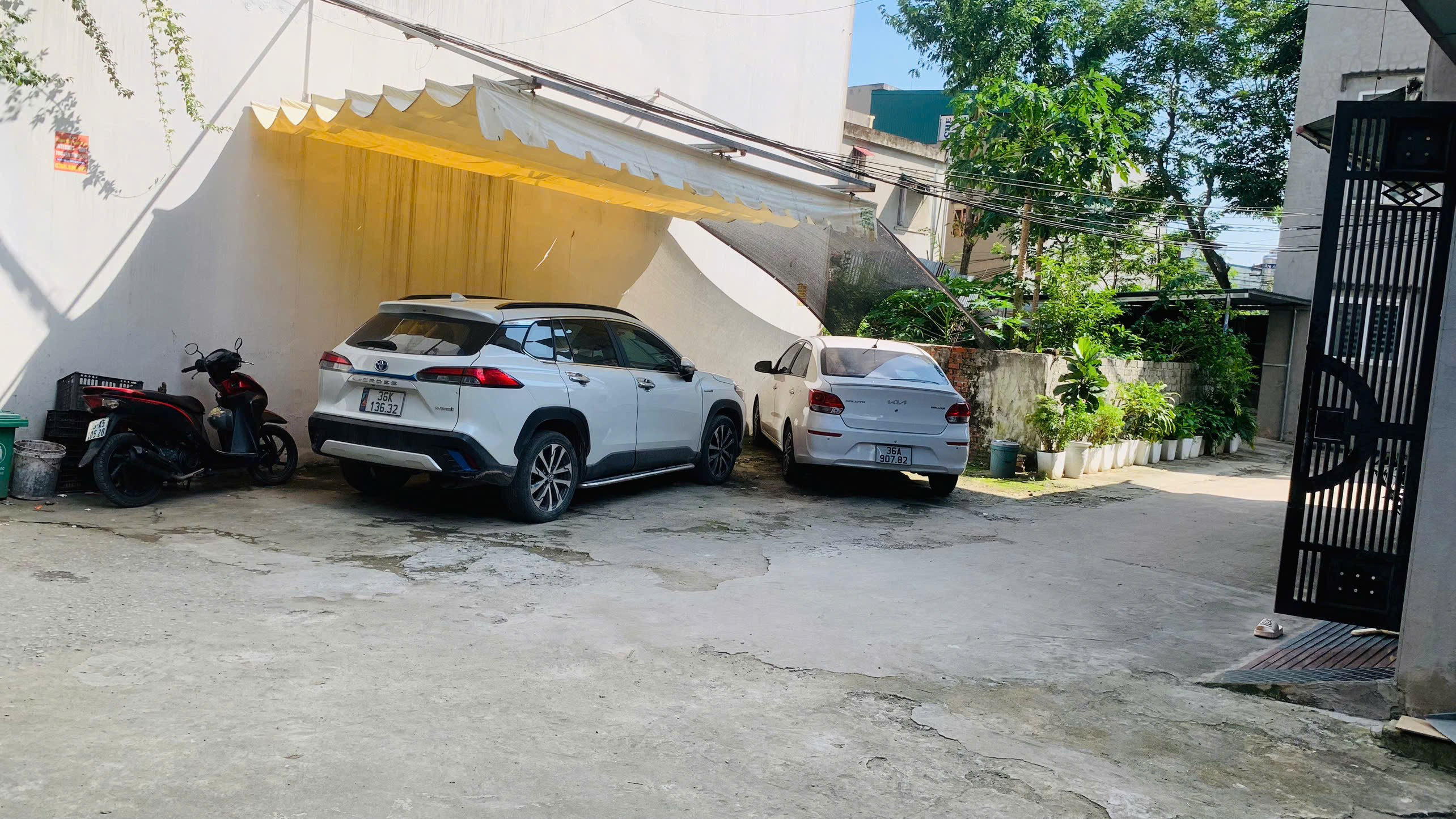 Duy nhất căn nhà 54m² sát Chợ Đầu Mối, ngõ ô tô thông tứ phía, giá chỉ 2,1xx tỷ