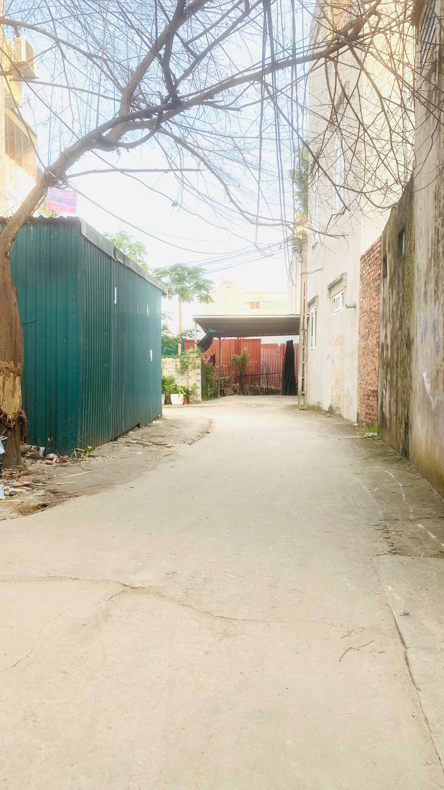 Duy nhất căn nhà 54m² sát Chợ Đầu Mối, ngõ ô tô thông tứ phía, giá chỉ 2,1xx tỷ