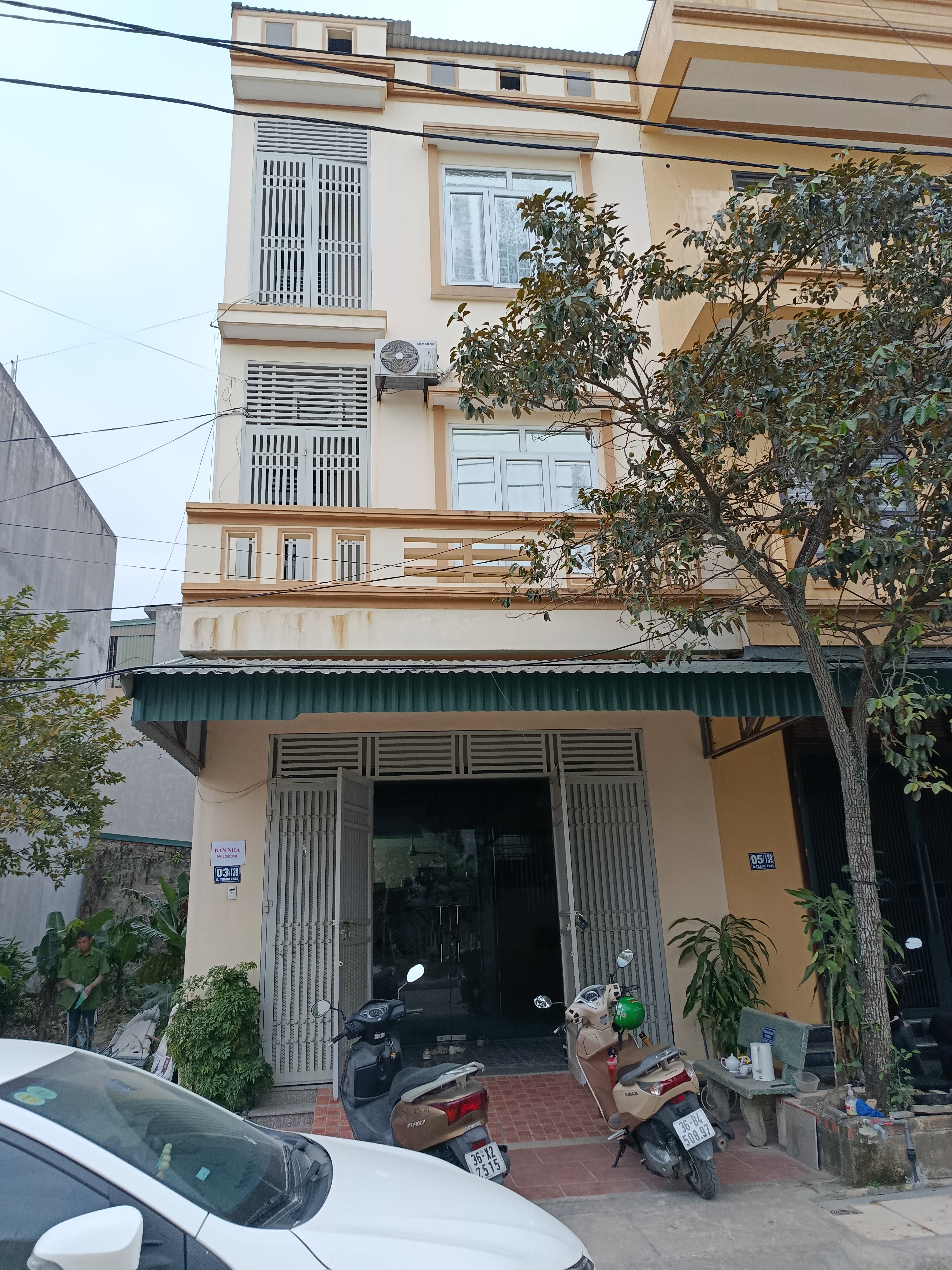 Bán Nhà 4,5 tỉ phía sau Phòng CSGT