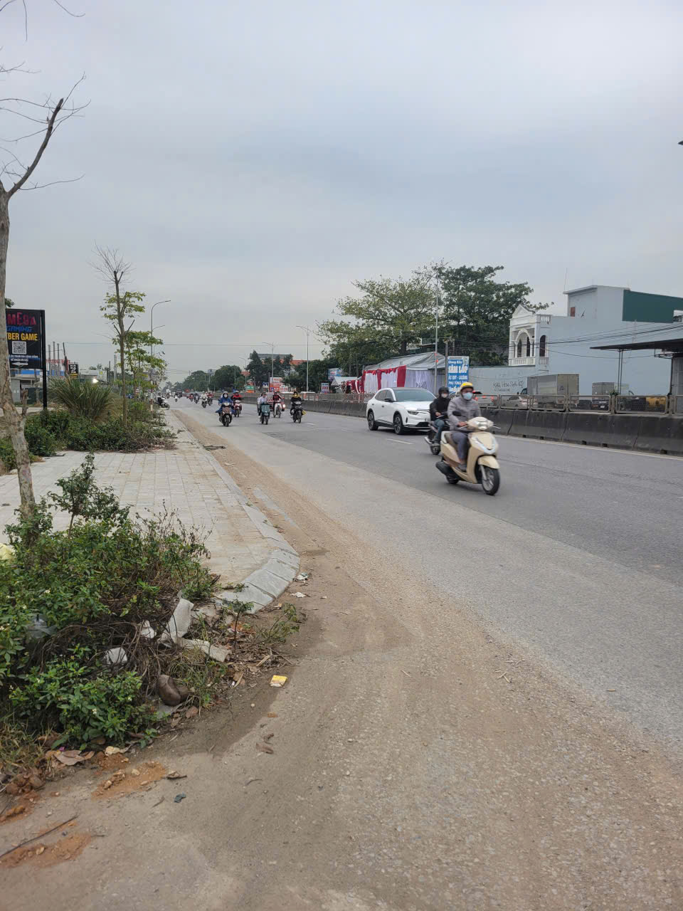 Đất mặt tiền Quốc Lộ 1A gần ngã 5 Cầu Quán Nam 100m2 vỉa hè rộng kinh doanh sầm uất