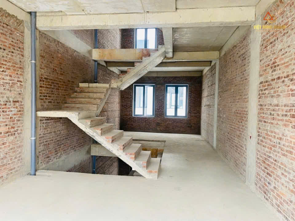 Nhà đầu ve 2 mặt tiền 52m2 xây thô 4 tầng gần bệnh viện đa khoa tỉnh - chưa tới 3 tỷ