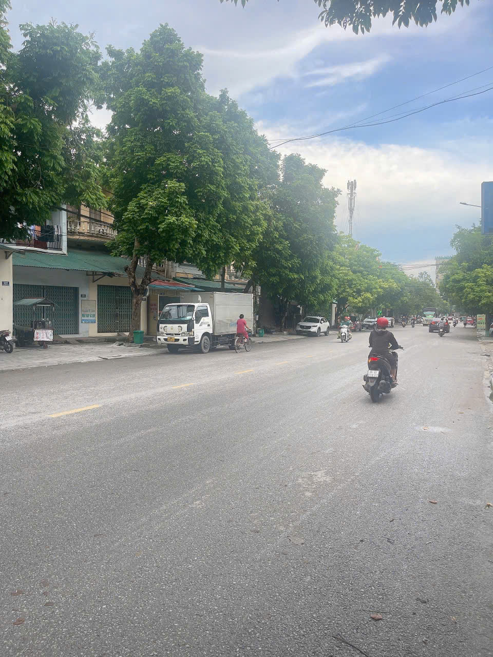 Bán nhà 3 tầng trục chính Hải Thượng Lãn Ông Thanh Hoá, đường 18m, diện tích 63,1m2, kinh doanh đa ngành