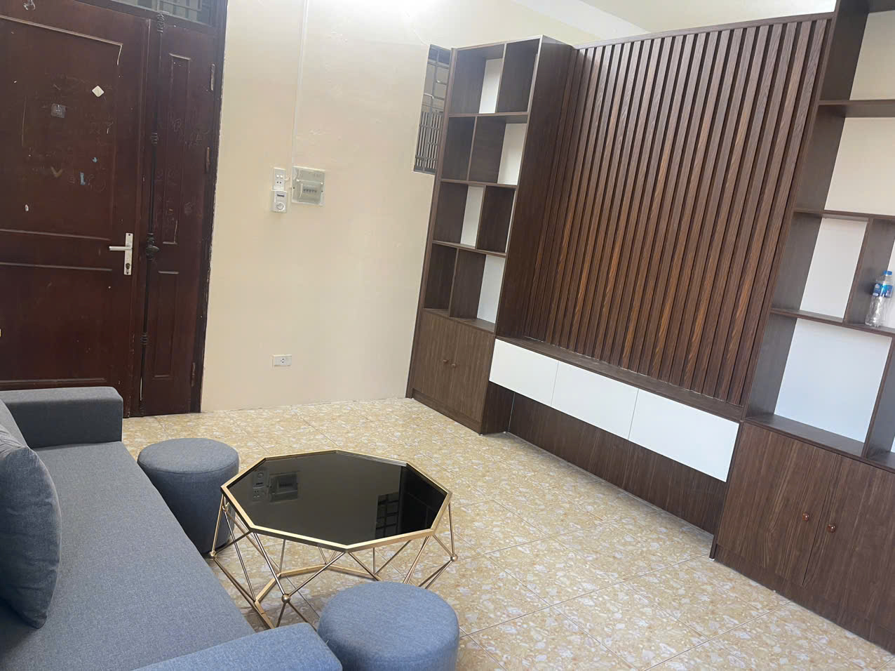 Bán căn hộ chung cư Phú Sơn tầng 11, 2 ngủ 1wc, 54m2, giá 1.28 tỷ