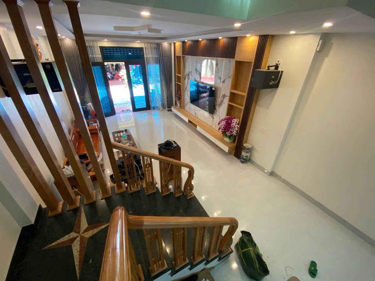 Bán nhà trục chính Nguyễn Mộng Tuân gần chợ Nam Ngạn diện tích 75m2 giá 4,6xx tỷ