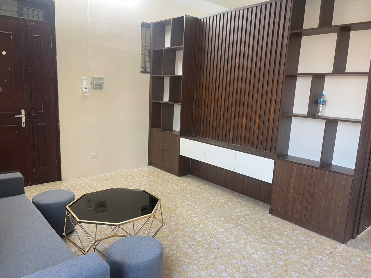 Bán căn hộ chung cư Phú Sơn tầng 11, 2 ngủ 1wc, 54m2, giá 1.28 tỷ