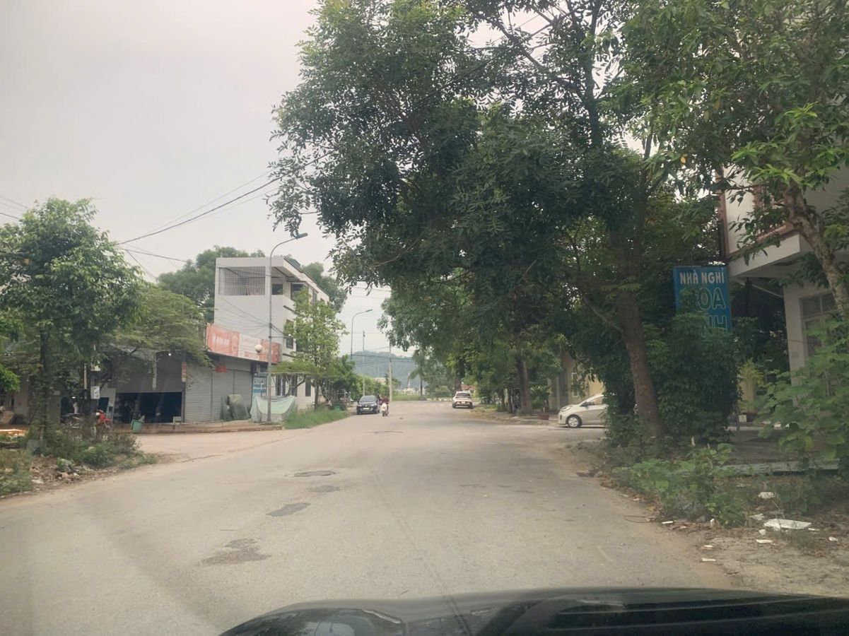 Bán đất mb Mỹ Khê Quảng Trạch 122,5m2 cách đường đôi Thanh Niên 30m hướng Tây Nam