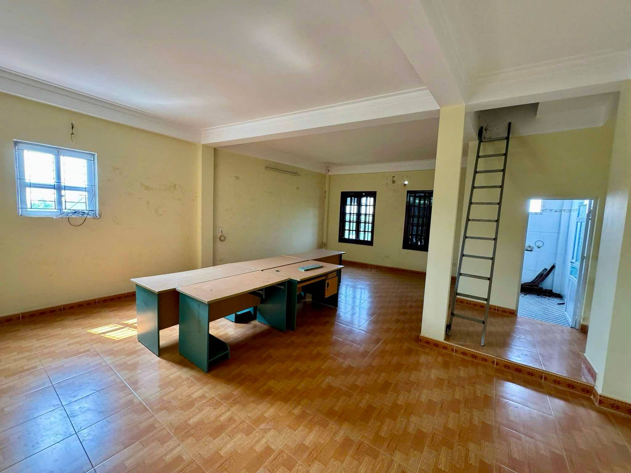 TP Thanh Hoá: Nhà 3 tầng mặt đường QL 1A - mua là lời