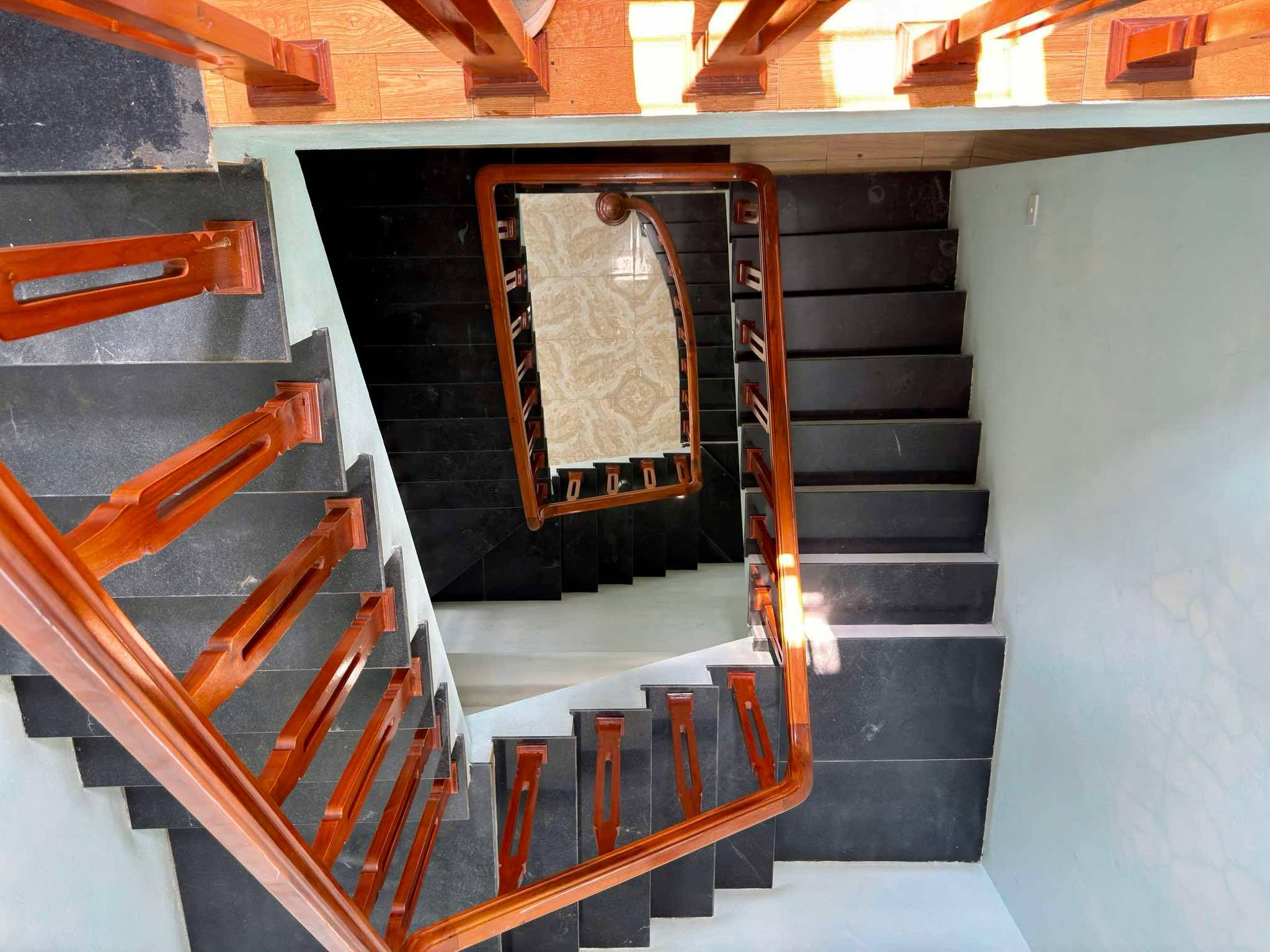 TP Thanh Hoá: Nhà 3 tầng mặt đường QL 1A - mua là lời