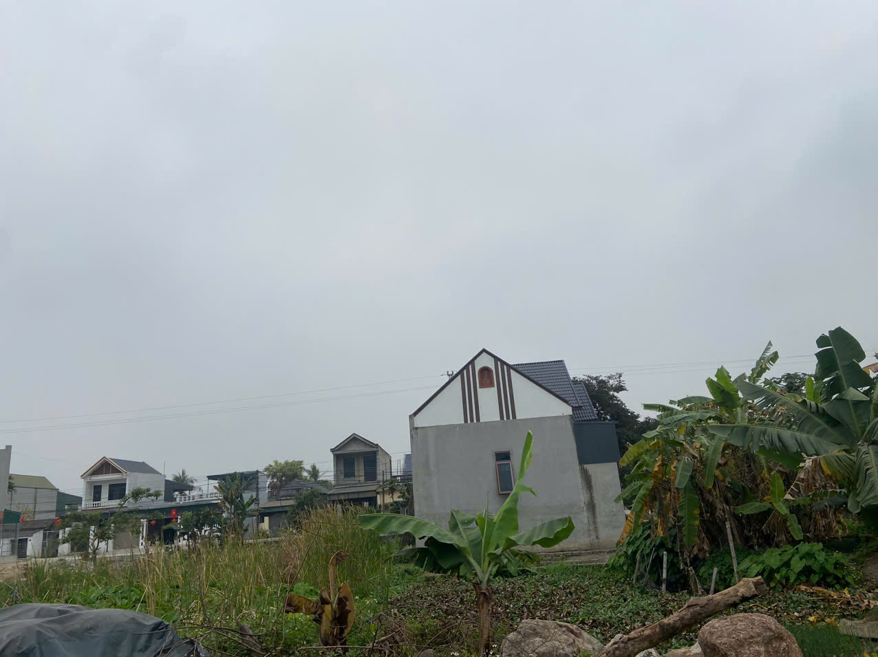 Xã lô đất  mặt bằng 79 thị trấn tân phong