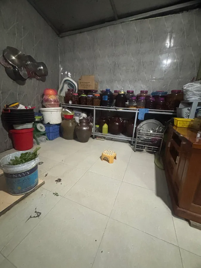 Nhà 2 tầng mặt đường 11m, gần chợ đầu mối, chuyên Lam Sơn