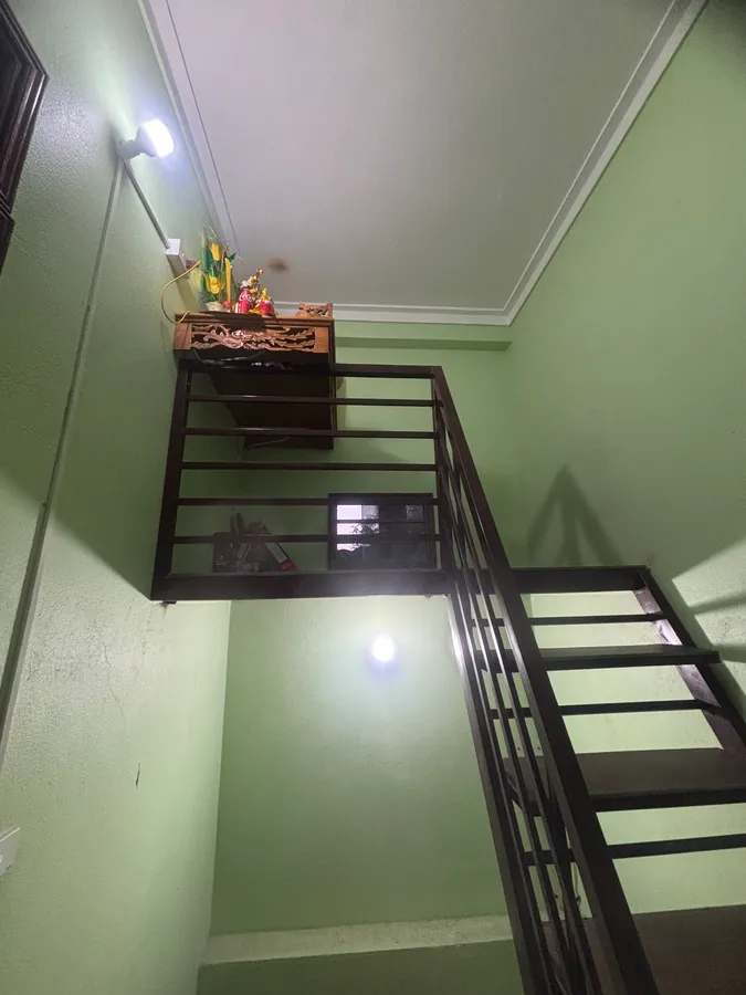 Nhà 2 tầng mặt đường 11m, gần chợ đầu mối, chuyên Lam Sơn