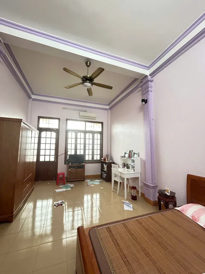 Bán nhà 3 tầng đẹp phố Lê Văn Hưu Thanh Hoá