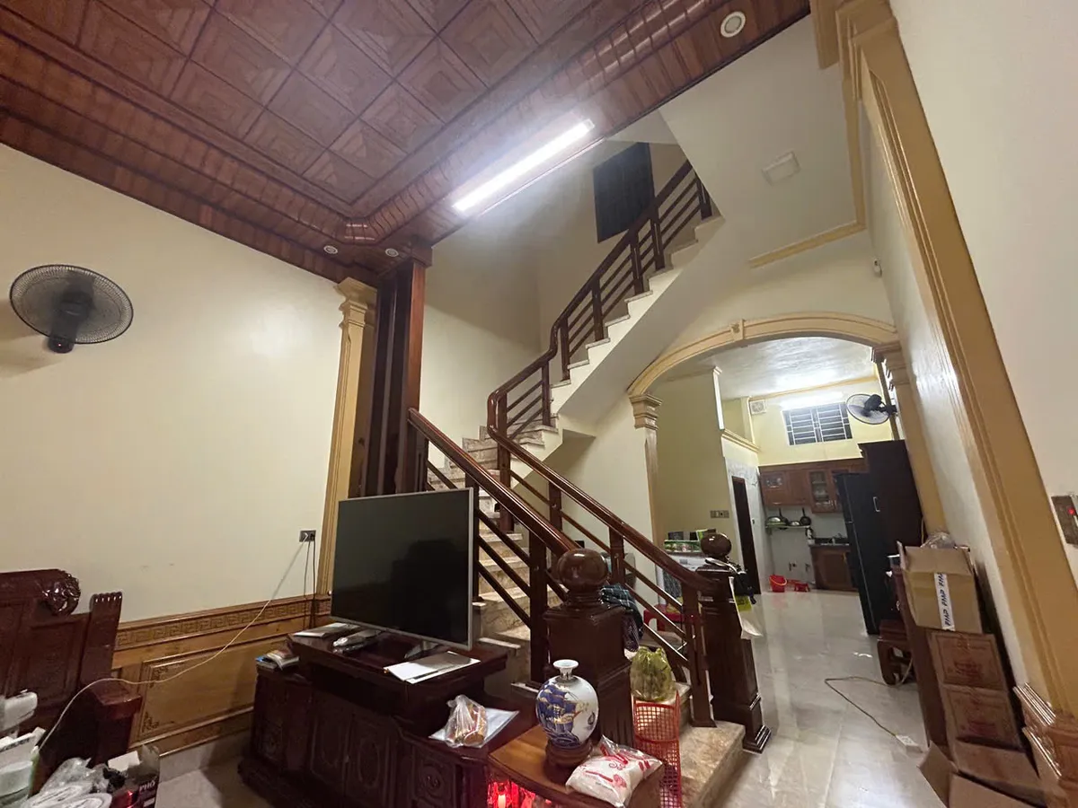 Bán nhà 3 tầng đẹp phố Lê Văn Hưu Thanh Hoá