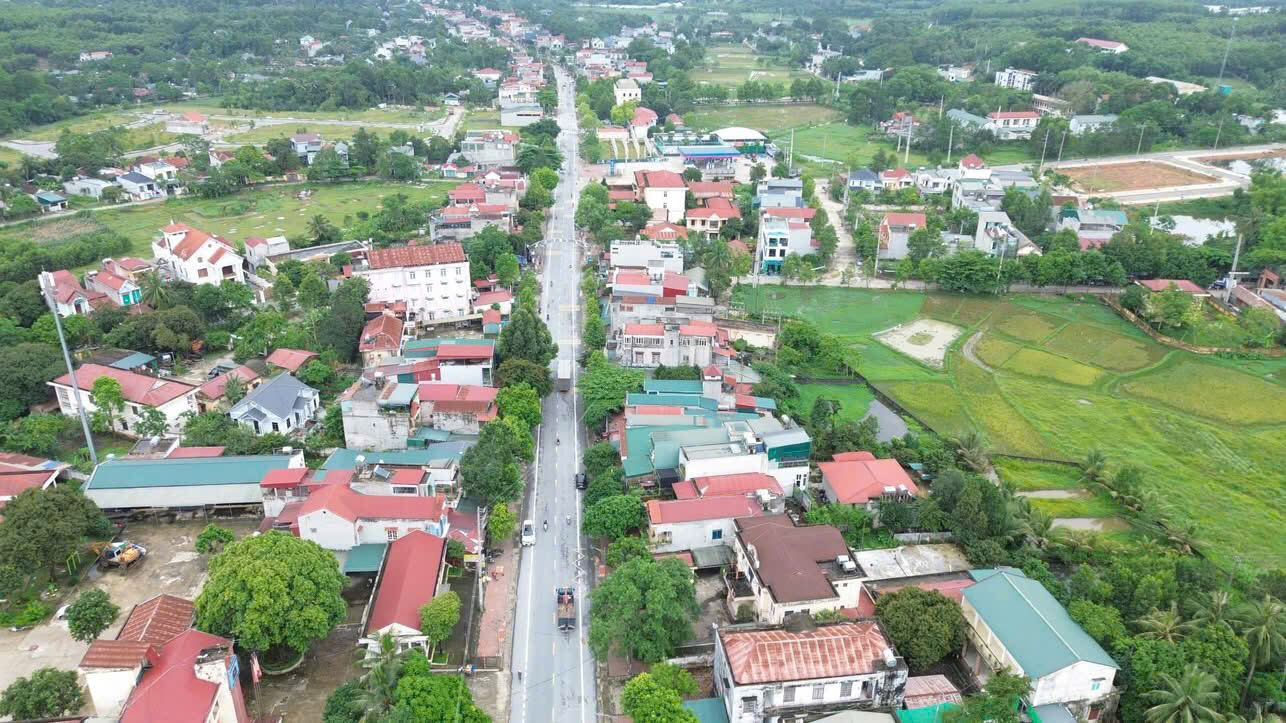 Cấn bán lô đất đấu giá nhà nước MB thị trấn Thường Xuân (đường đi Tổ rồng)