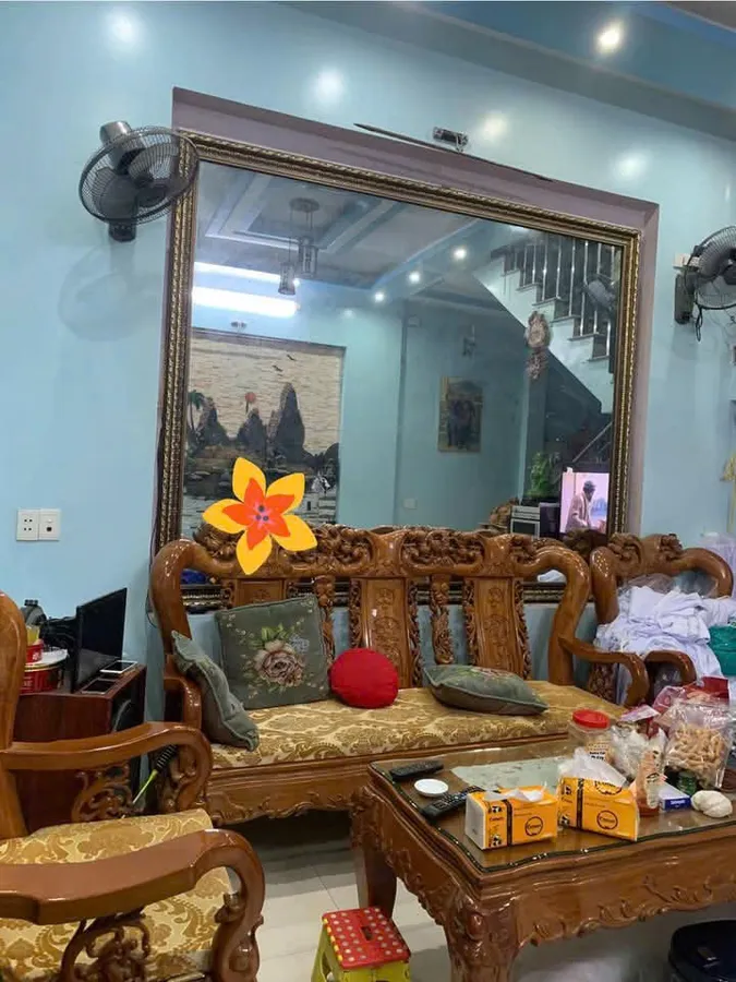 Bán nhà 3,5 tầng ở Phú Sơn, có gara, ở ngay