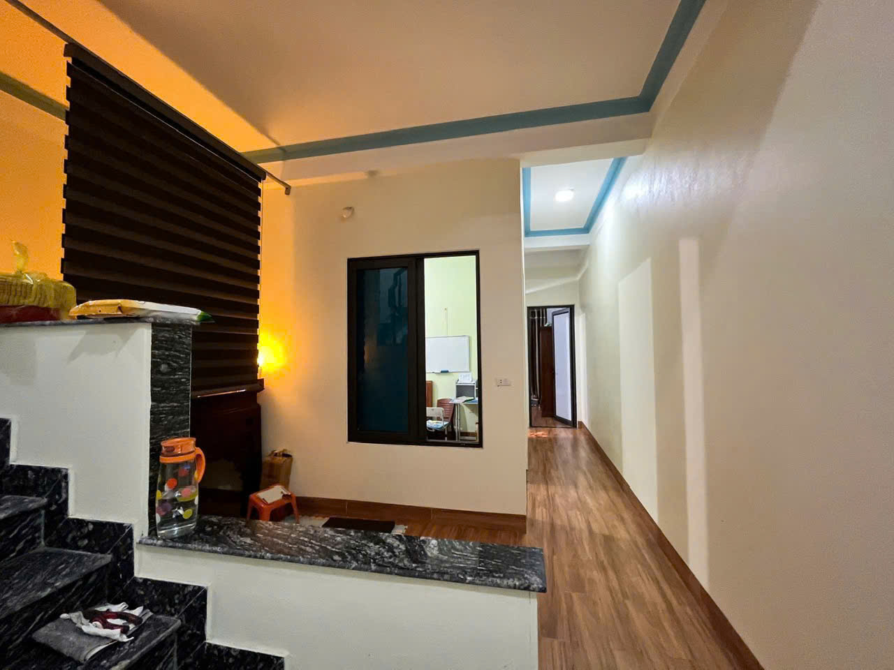 Nhà 3 tầng mặt đường 12met vỉa hè 8m, Quảng Thịnh... chỉ 3750tr