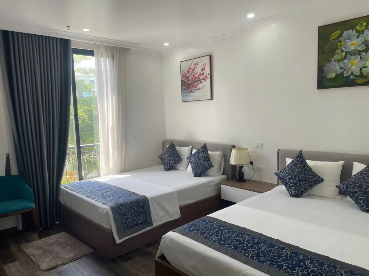 Bán khách sạn 5 tầng, mặt tiền 7,5m đường Nguyễn Du Sầm Sơn